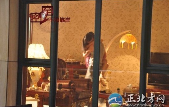  杨坤丁丁 床照- 杨坤丁丁 大尺度床 照片 原为剧照