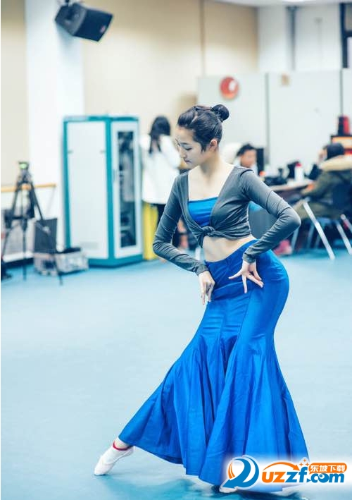 关晓彤艺考舞蹈视频完整版|关晓彤艺考舞蹈视