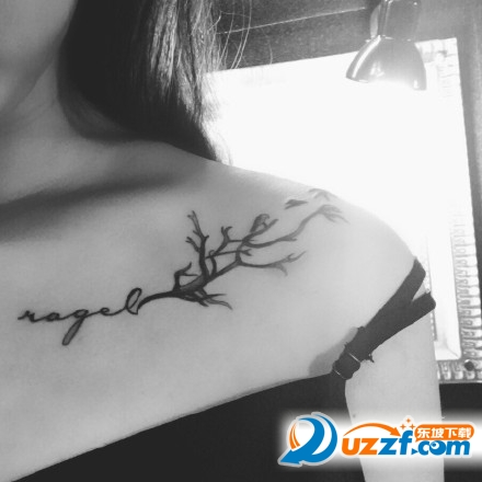 女生锁骨纹身图片